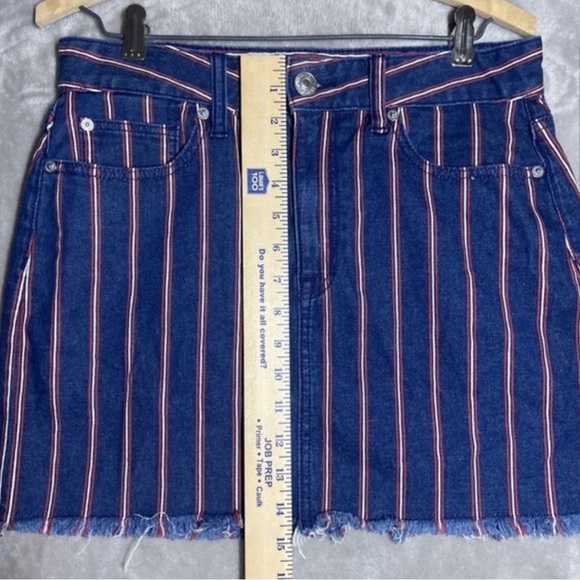 American Eagle• NWOT High Rise Striped Blue, Red and White Mini Skirt, Sz 6, - Picture 14 of 17
